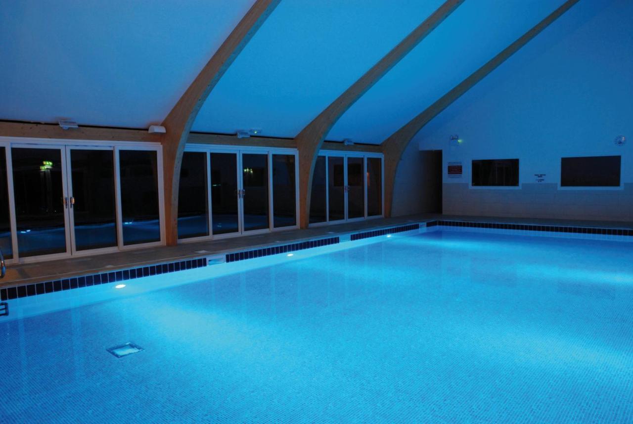 Kingfisher Hot Tub & Log Burner House On Premium Lakeside With Resort Facilities St Columb Major Eksteriør billede
